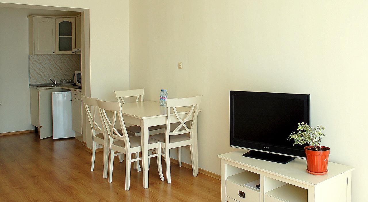 Flores Park Aparthotel Sunny Beach